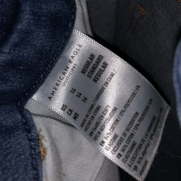American Eagle Curvy Dream Jeans - Picture 3 of 3